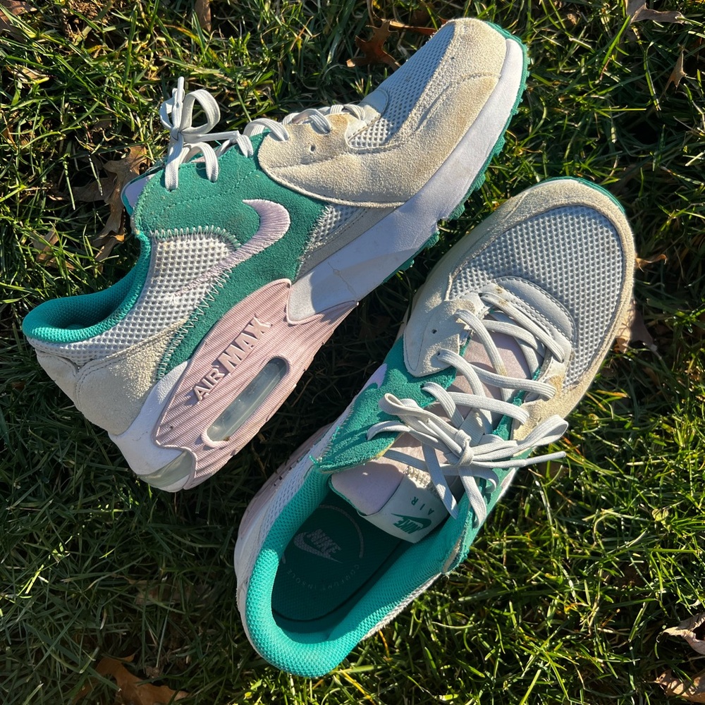 Vintage Nike Airmax Women’s 12